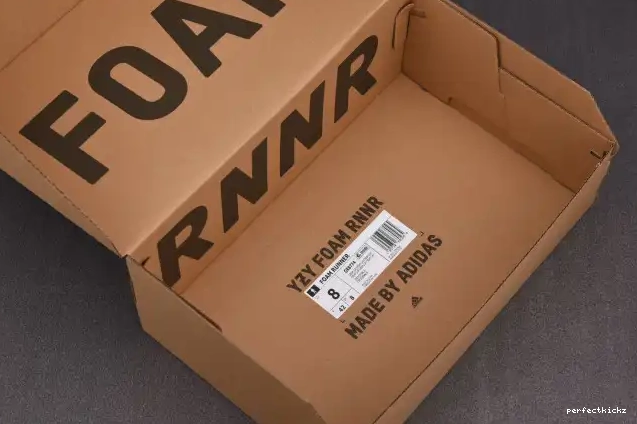 GX8774 Adidas Yeezy RNNR MX Cream Clay Foam 0520